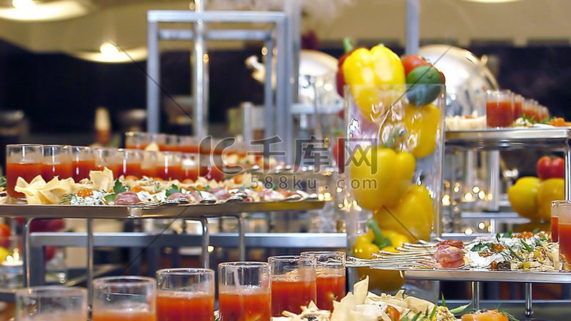 如何有效比较食品批发市场进货价格？**